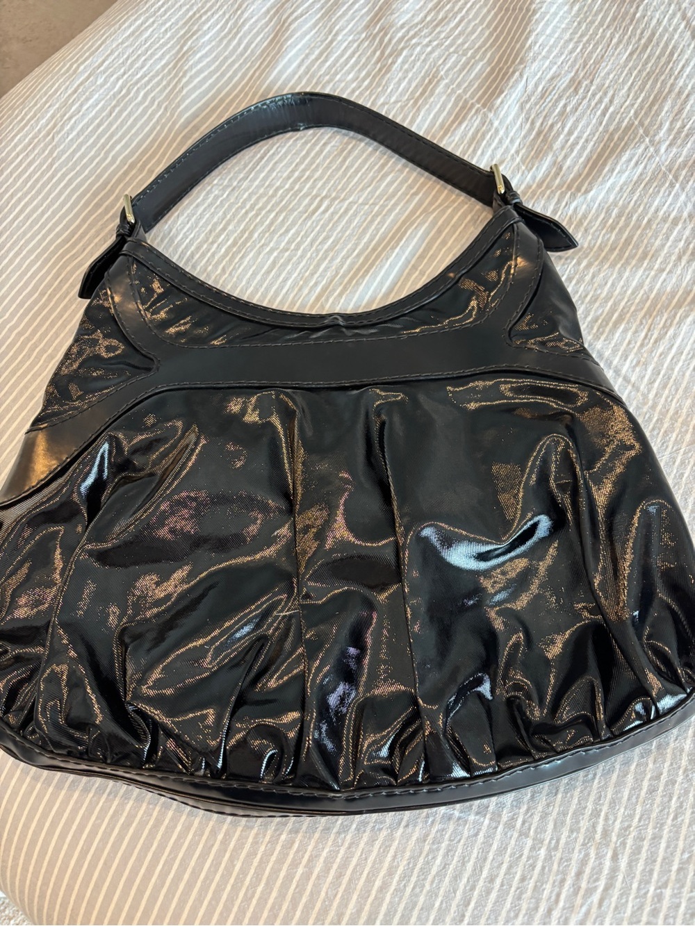 Gucci Black Patent Hobo Bag with Statement Buckle - Picture 2 of 6